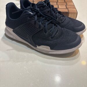 Nike Men's Navy and White Sneakers